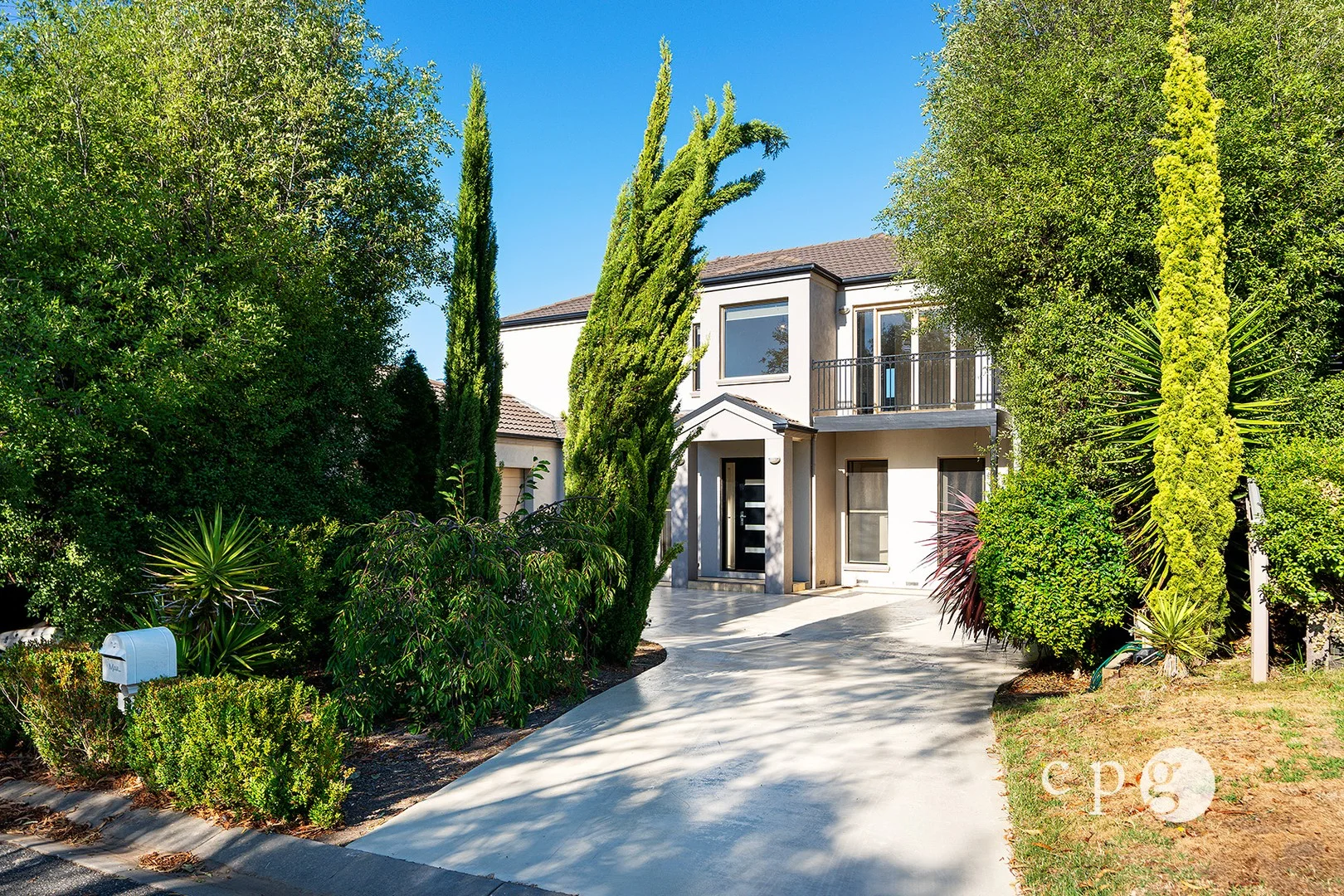 13 Alfred Drive (1/19)