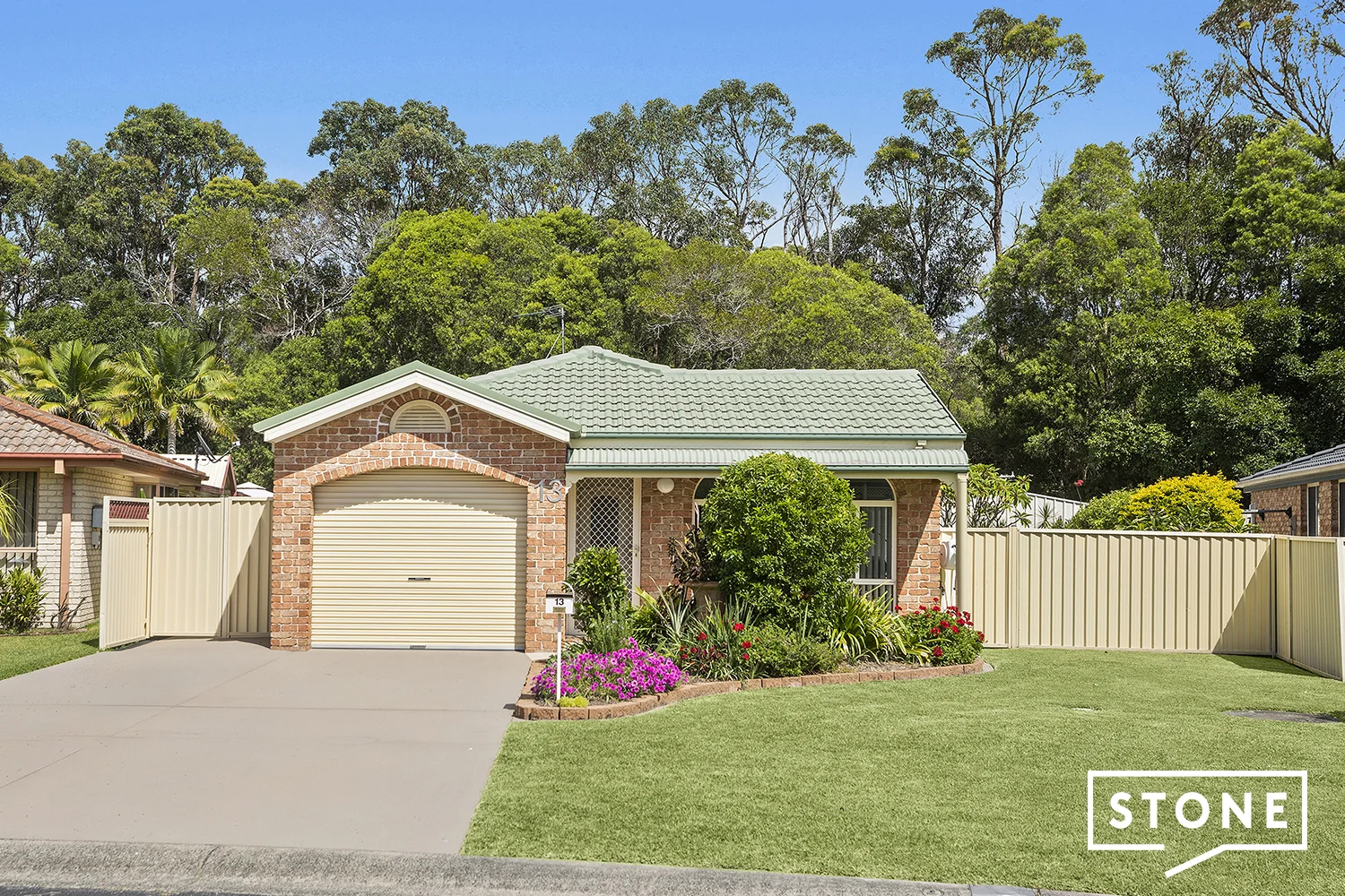 13 Annandale Court (1/12)