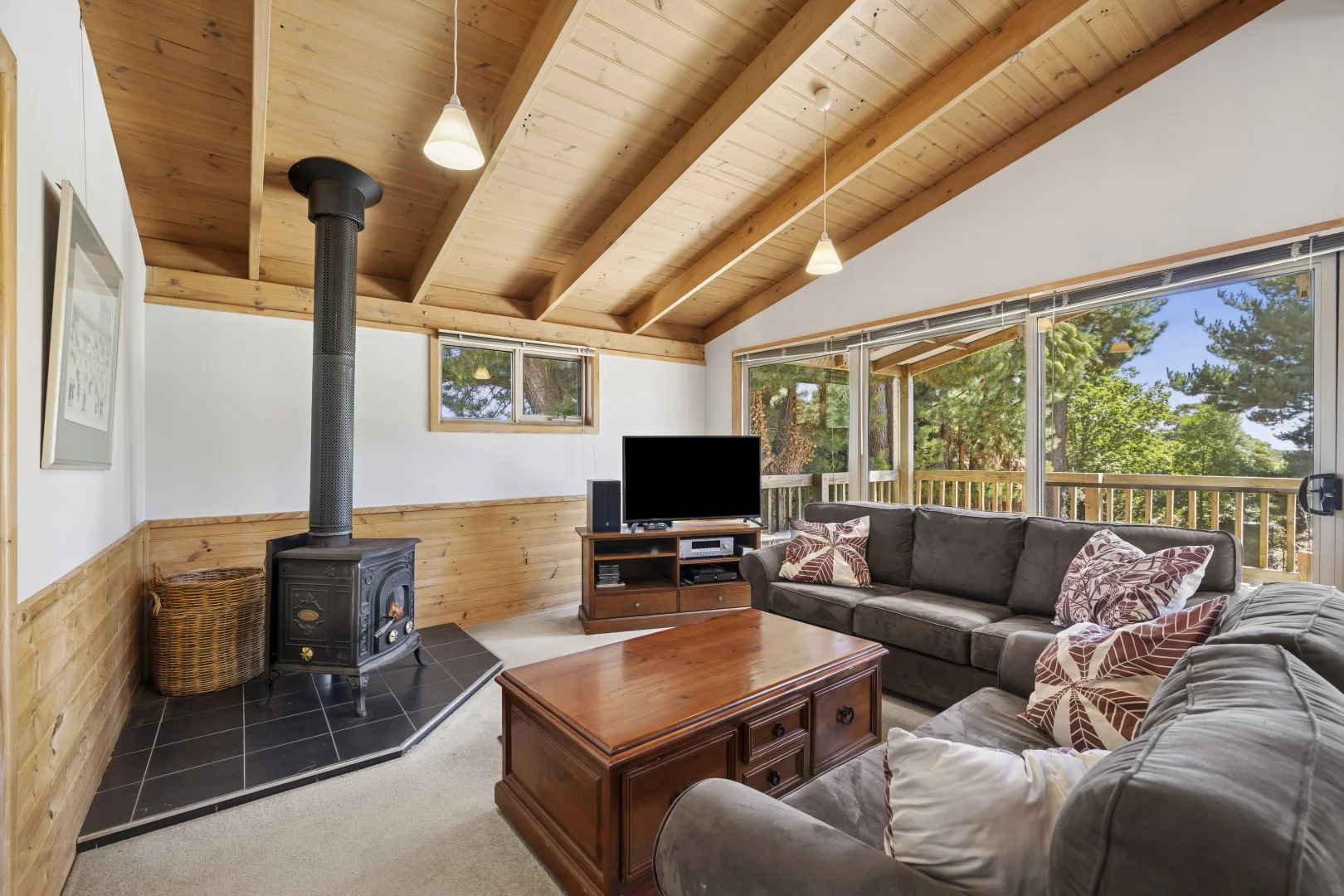 13 Bremner Avenue - Image 4
