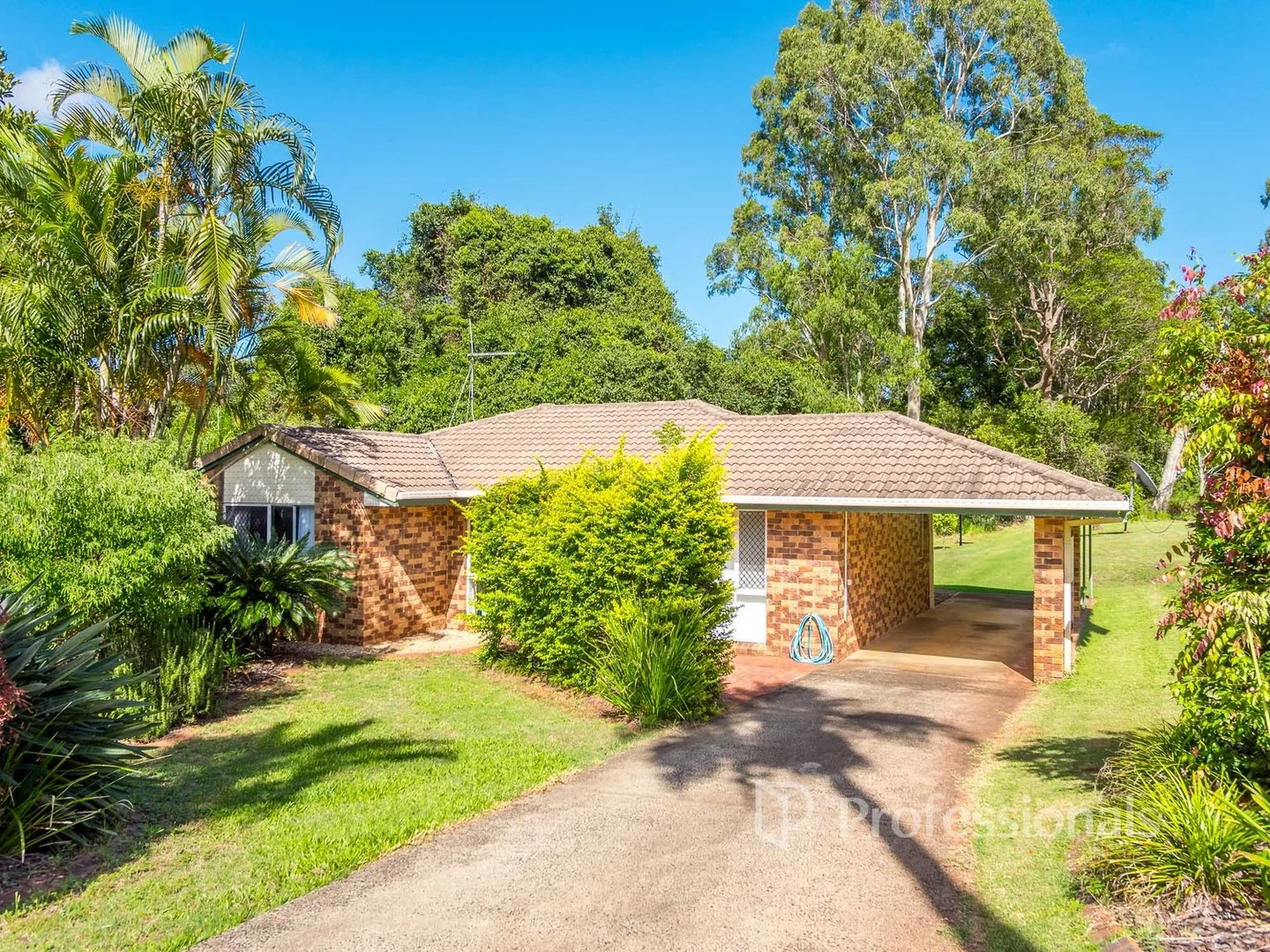 13 Brooker Drive (1/13)
