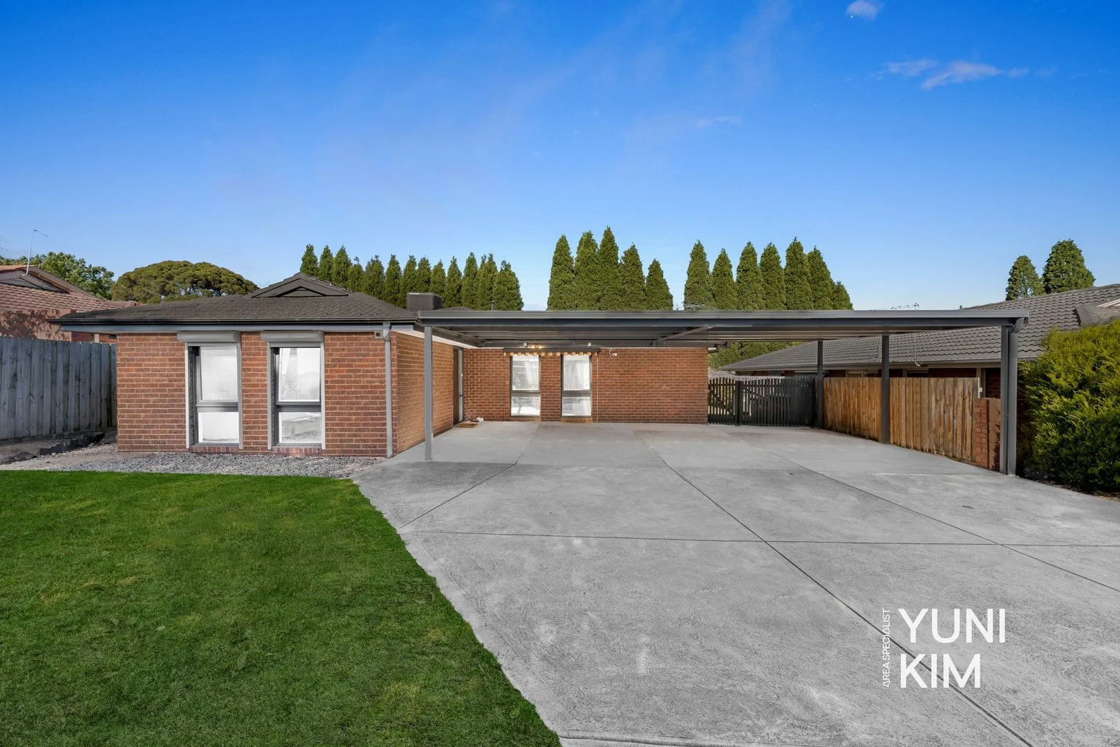13 Collendina Crescent (1/1)