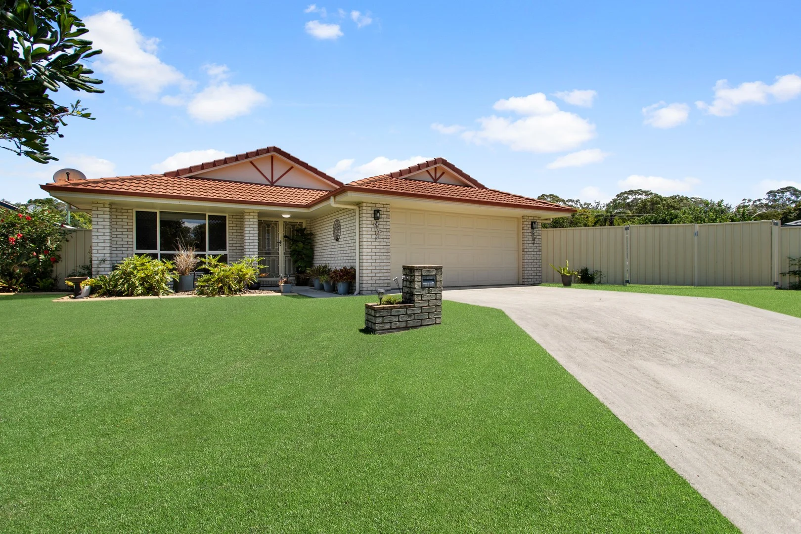 13 Cooee Court (1/21)