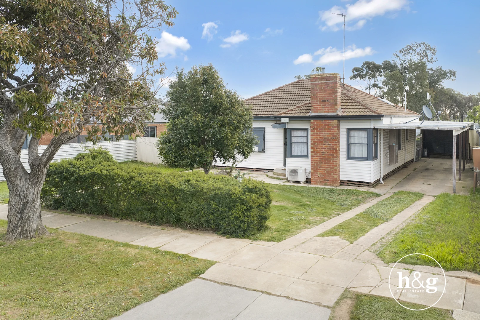13 Cox Avenue - Image 2