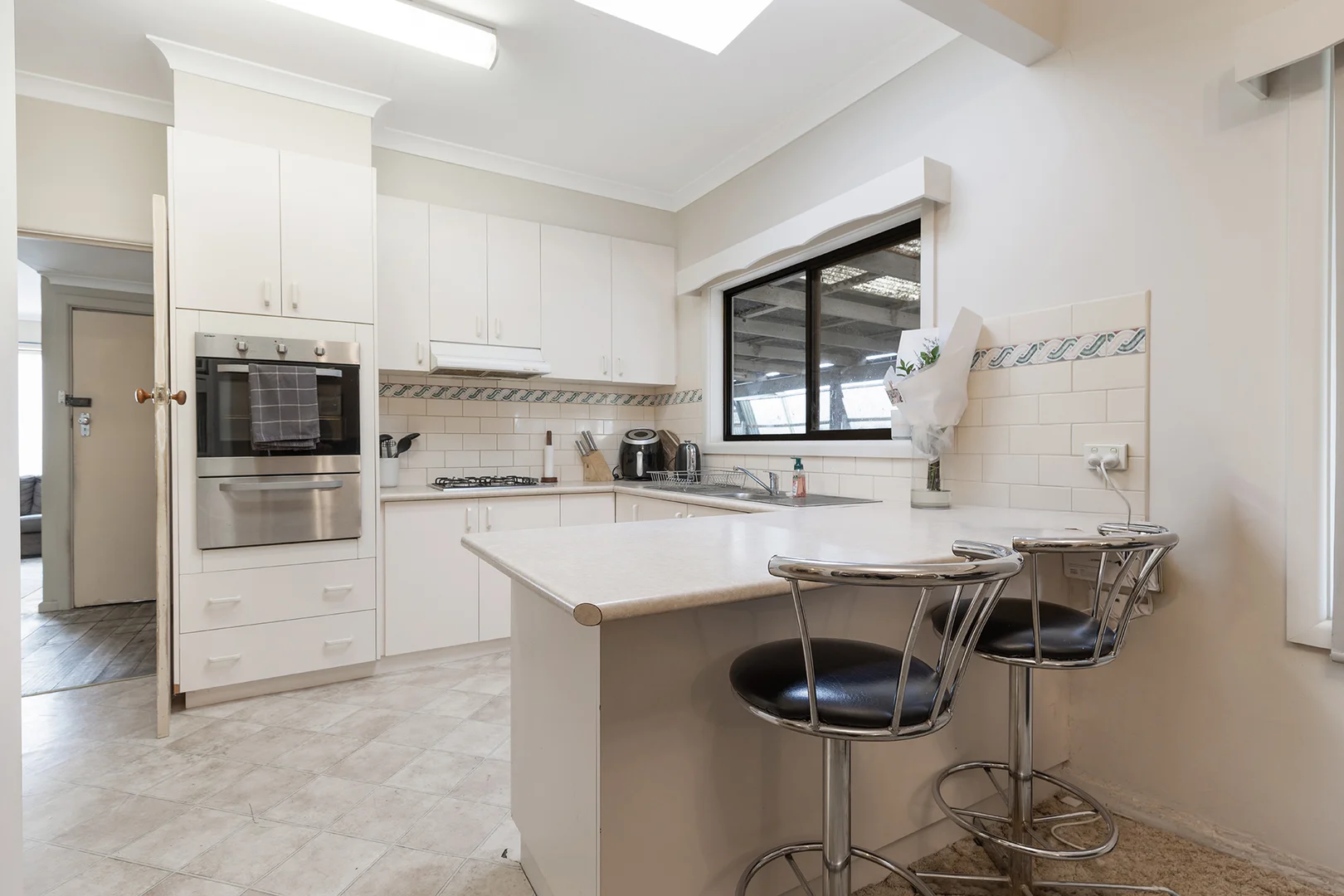 13 Cox Avenue - Image 4