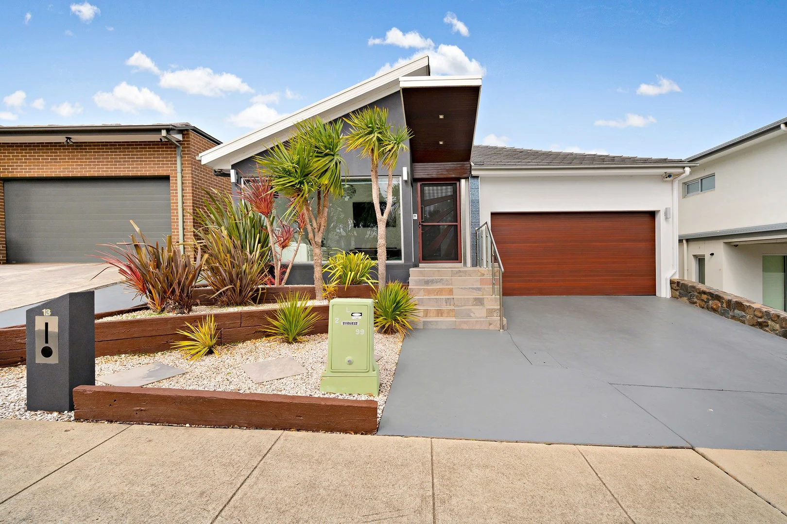 13 Eve Langley Street (1/20)
