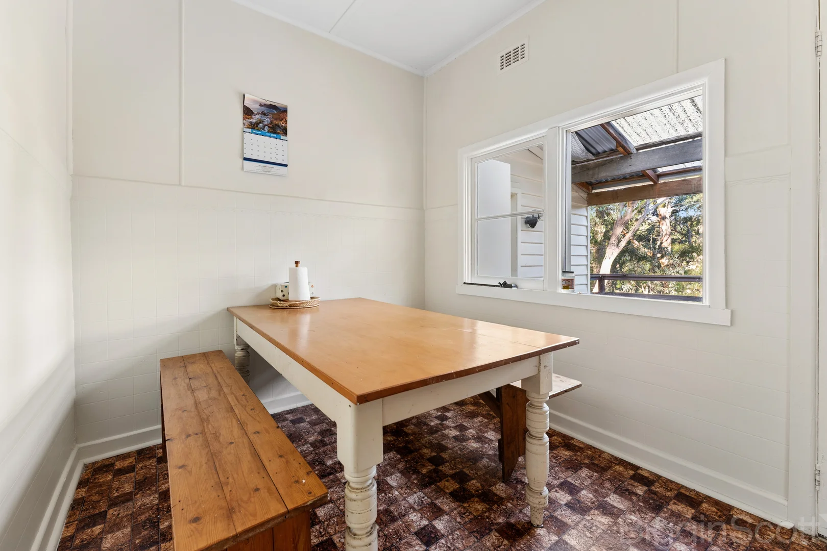 13 Forest Avenue - Image 4