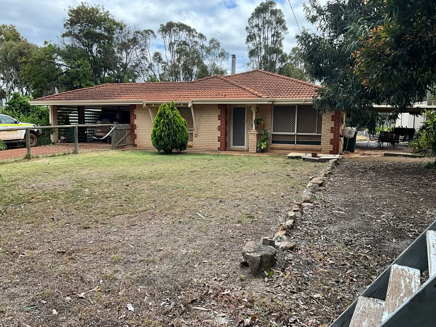 13 Greenstone Way (1/12)