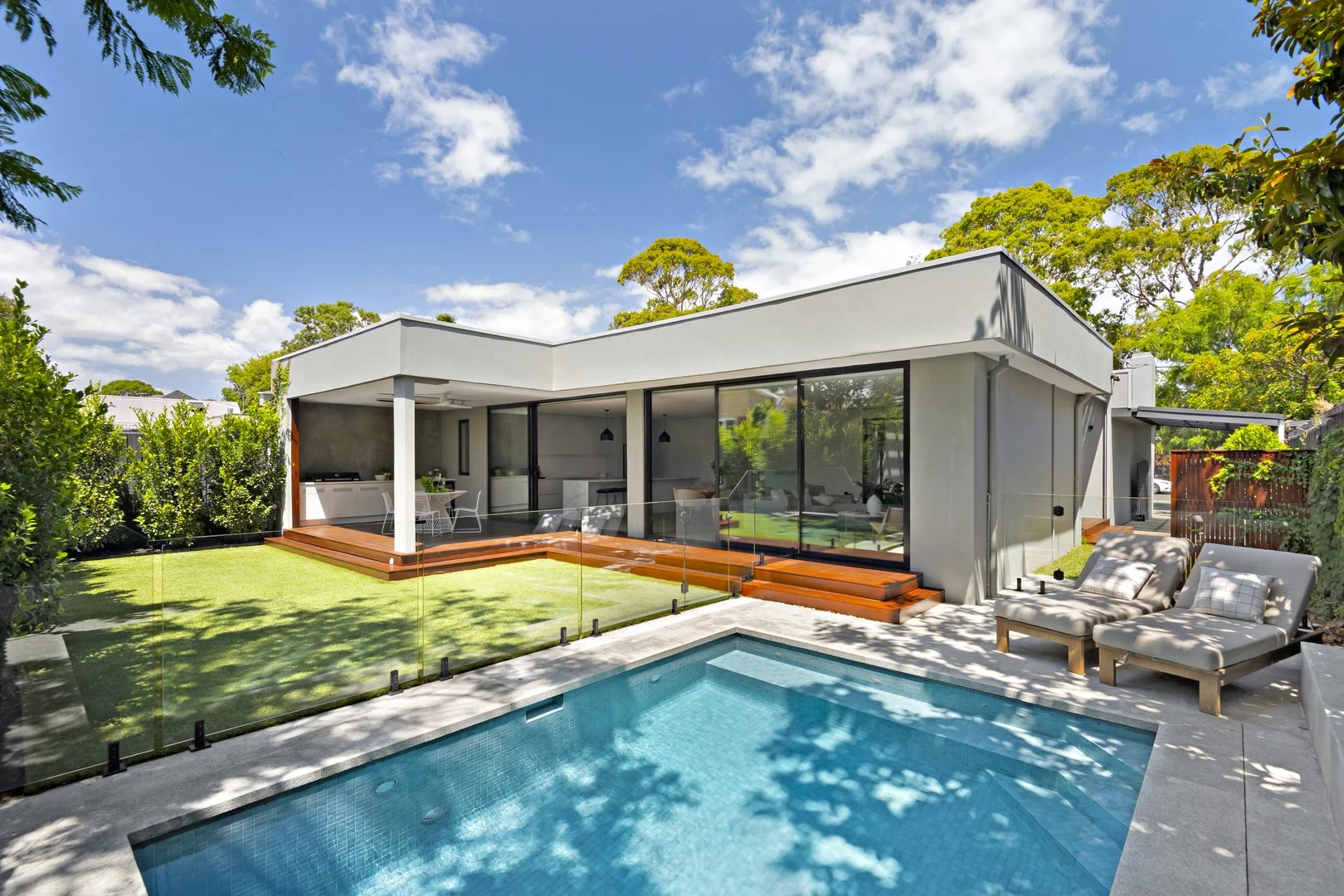 13 Herbert Street (1/1)
