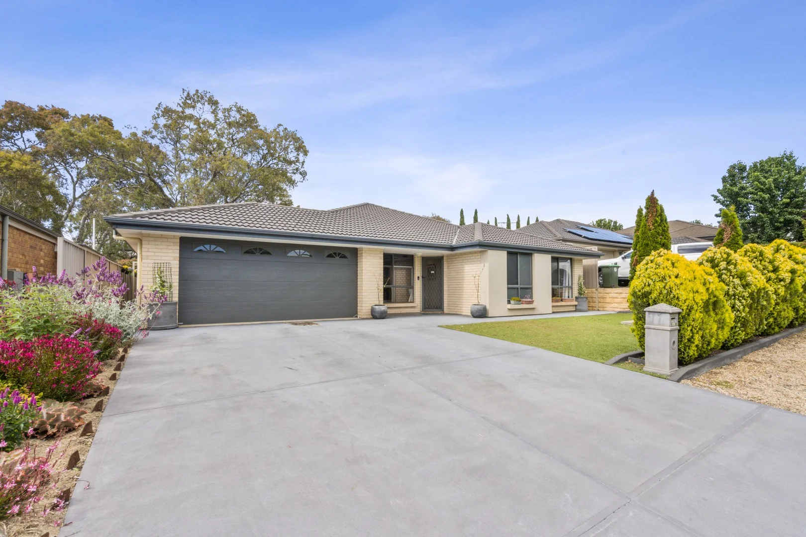 13 Highland Street (1/15)