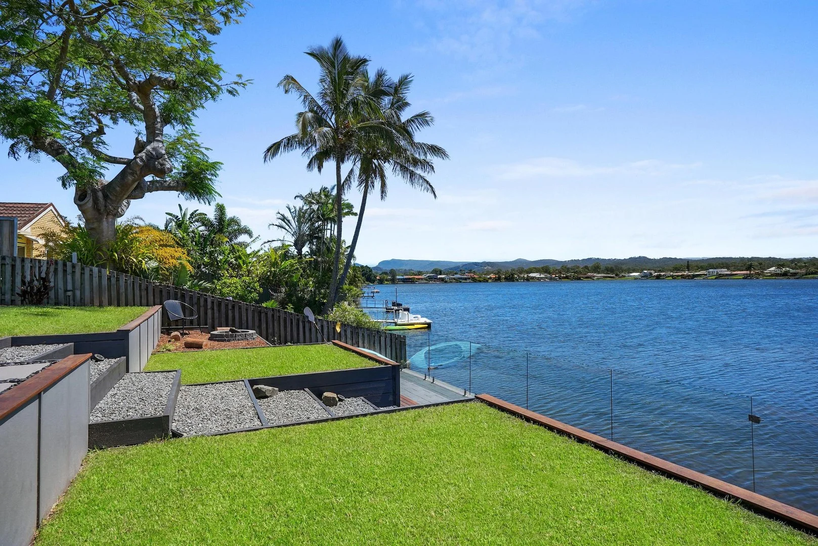 13 Ironbark Street (1/43)