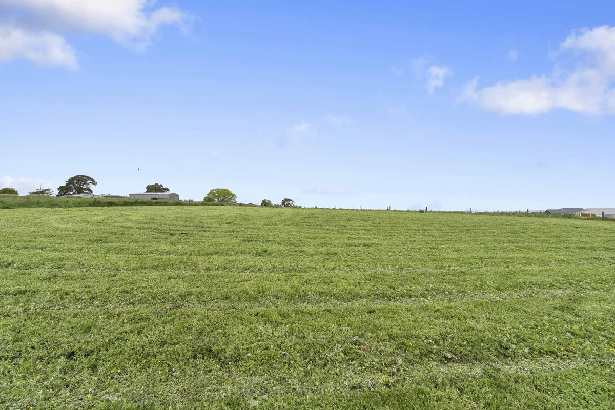 13 Kirriemuir Court - Image 4