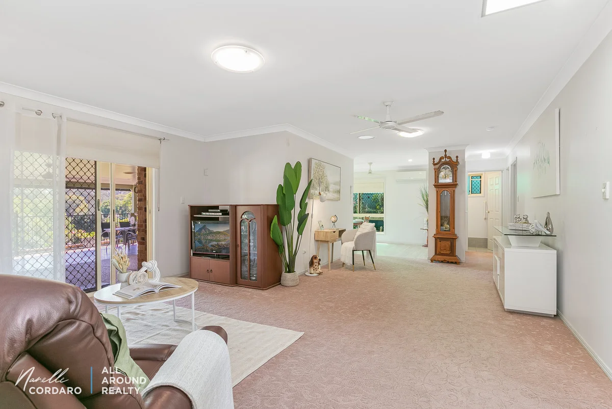 13 Mainsail Drive (1/24)