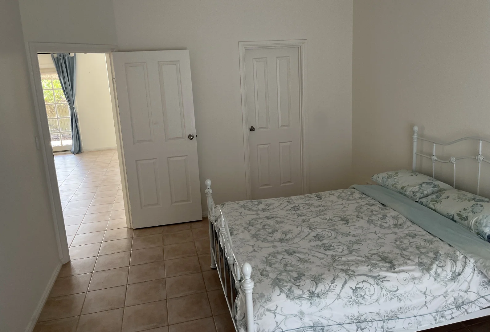 13 Monmouth Street - Image 5