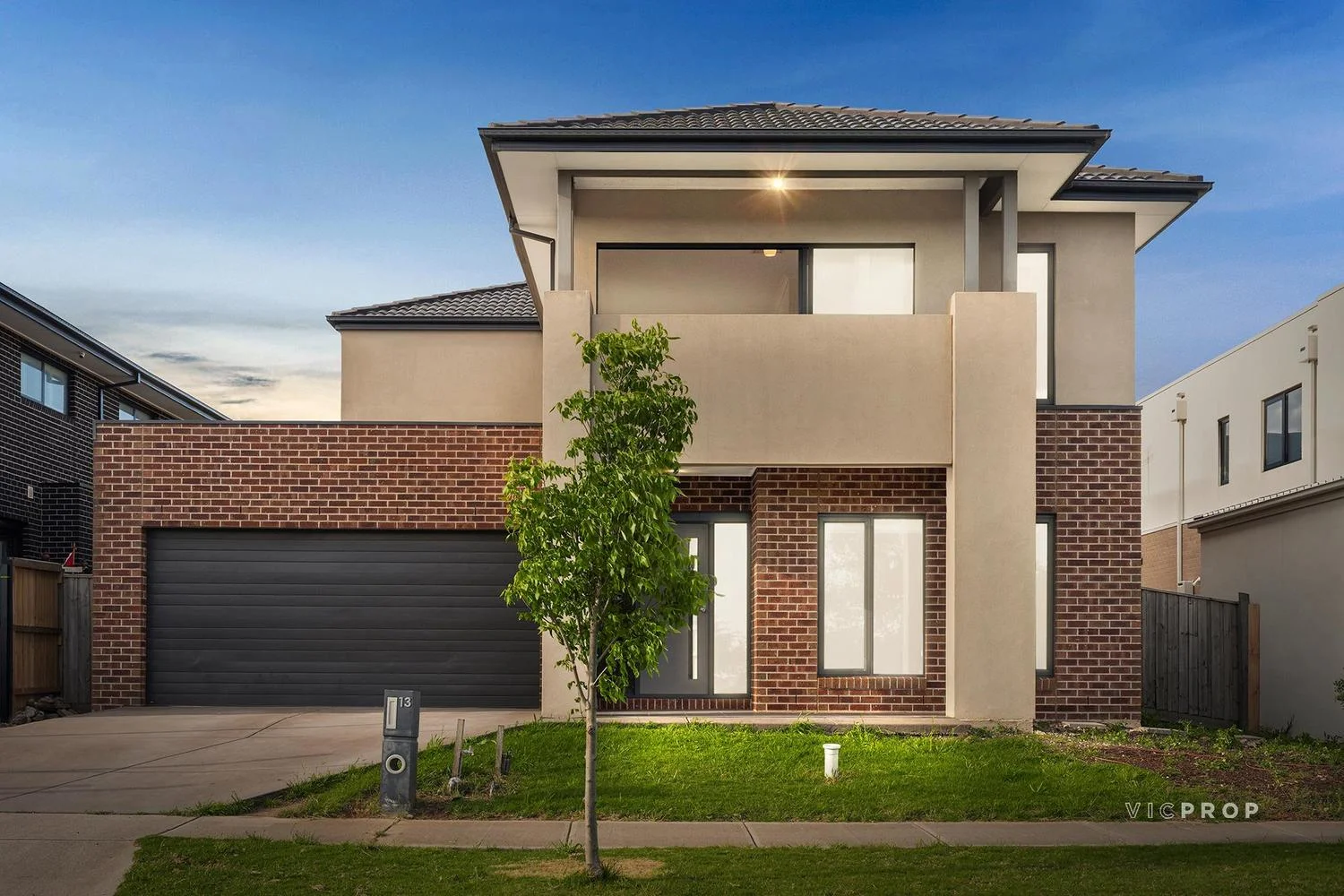 13 Nagle Drive (1/19)