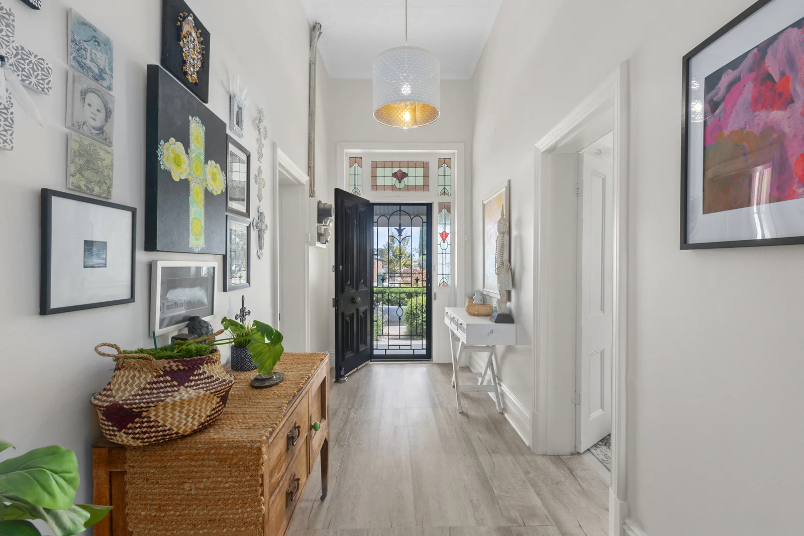 13 Olive Parade - Image 5