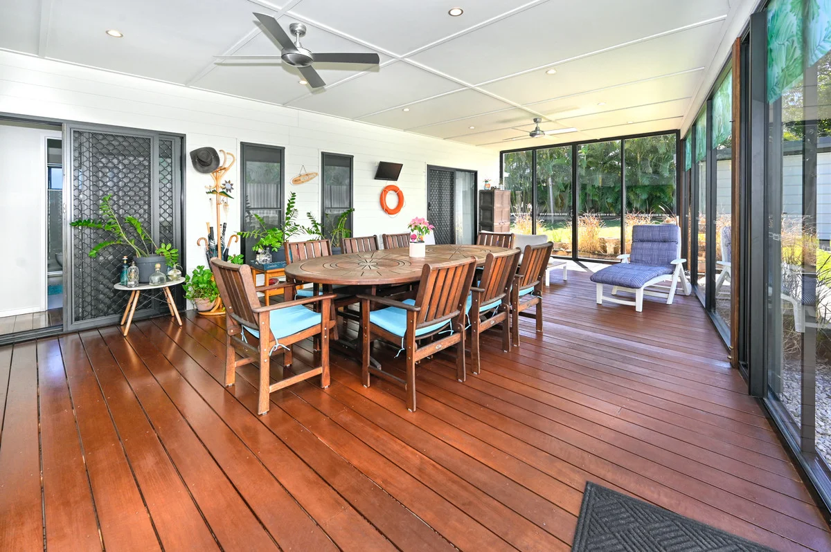 13 Oronsay Avenue (1/17)