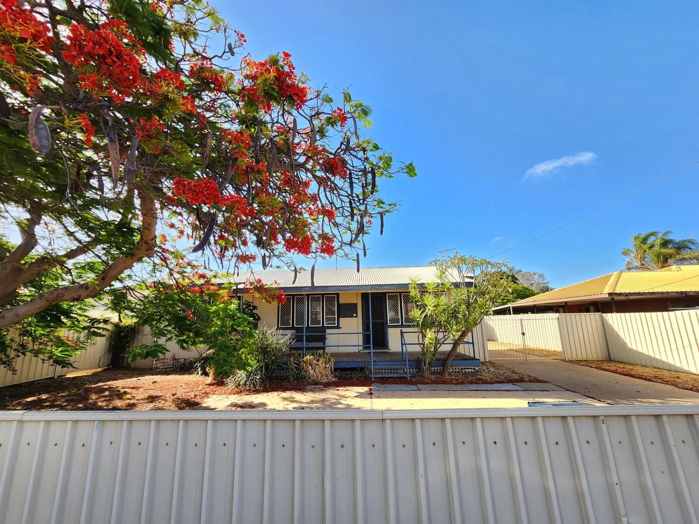 13 Skipworth Street (1/12)