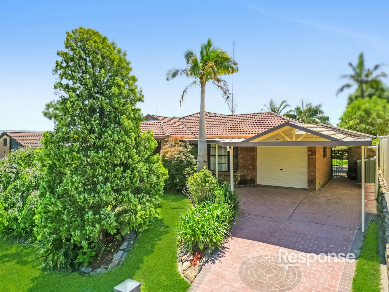 13 Stingray Street (1/1)