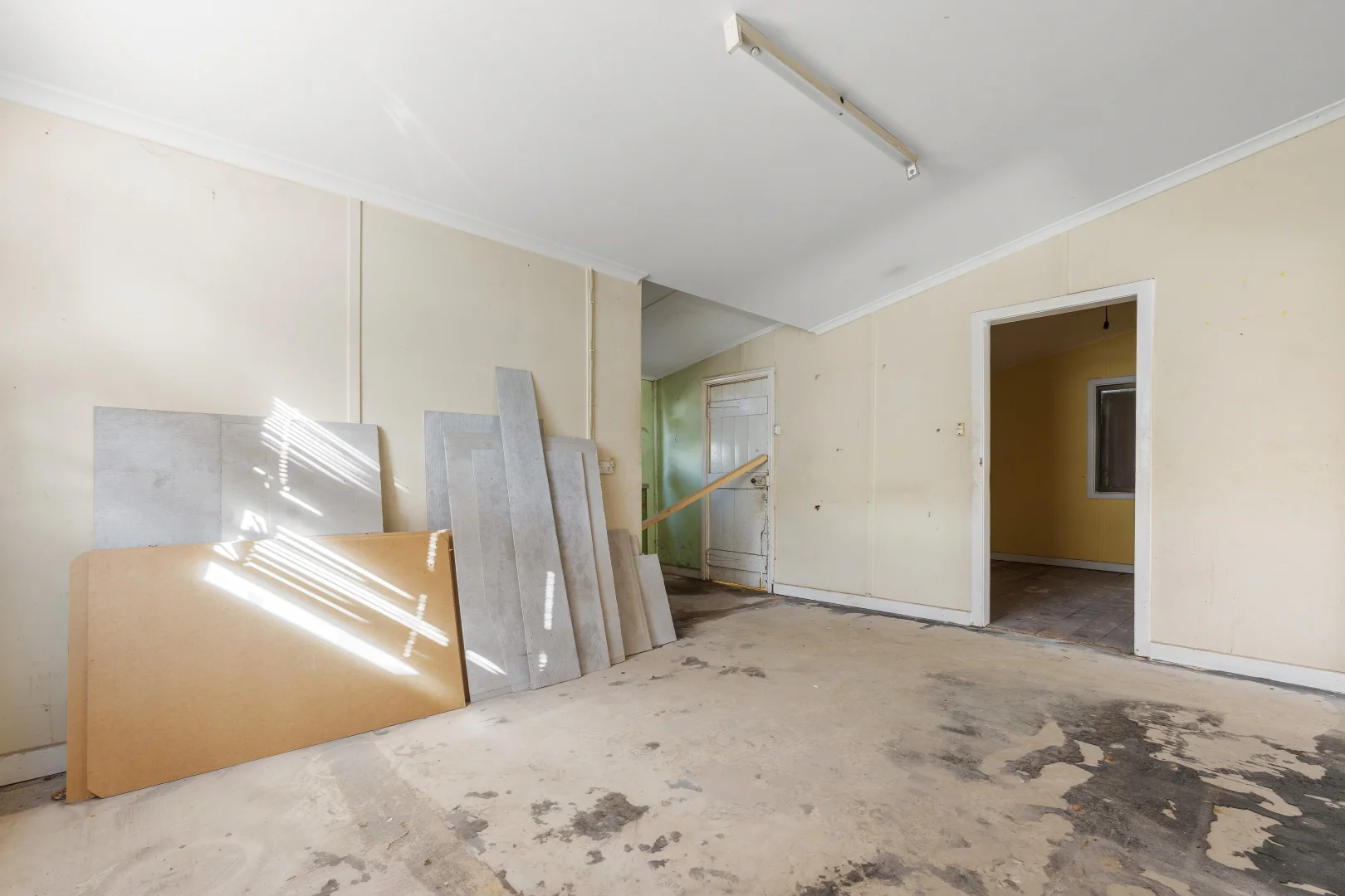 13 Third Street - Image 5