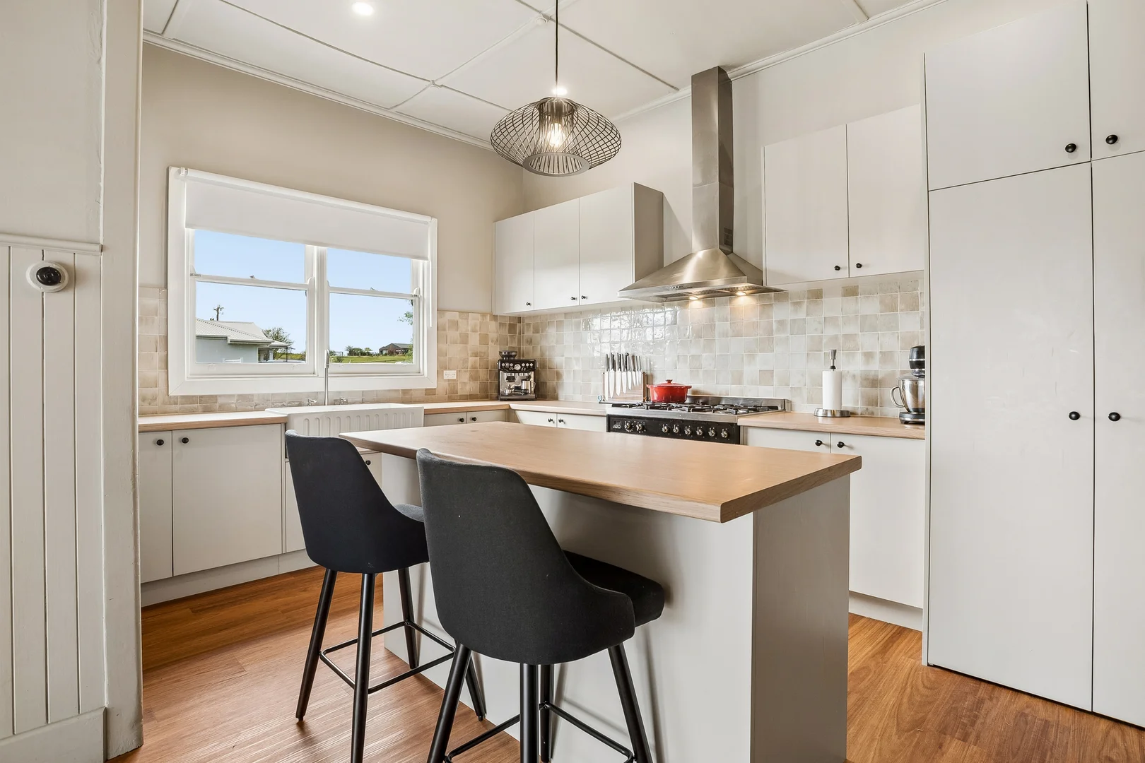 13 Walsh Street - Image 2