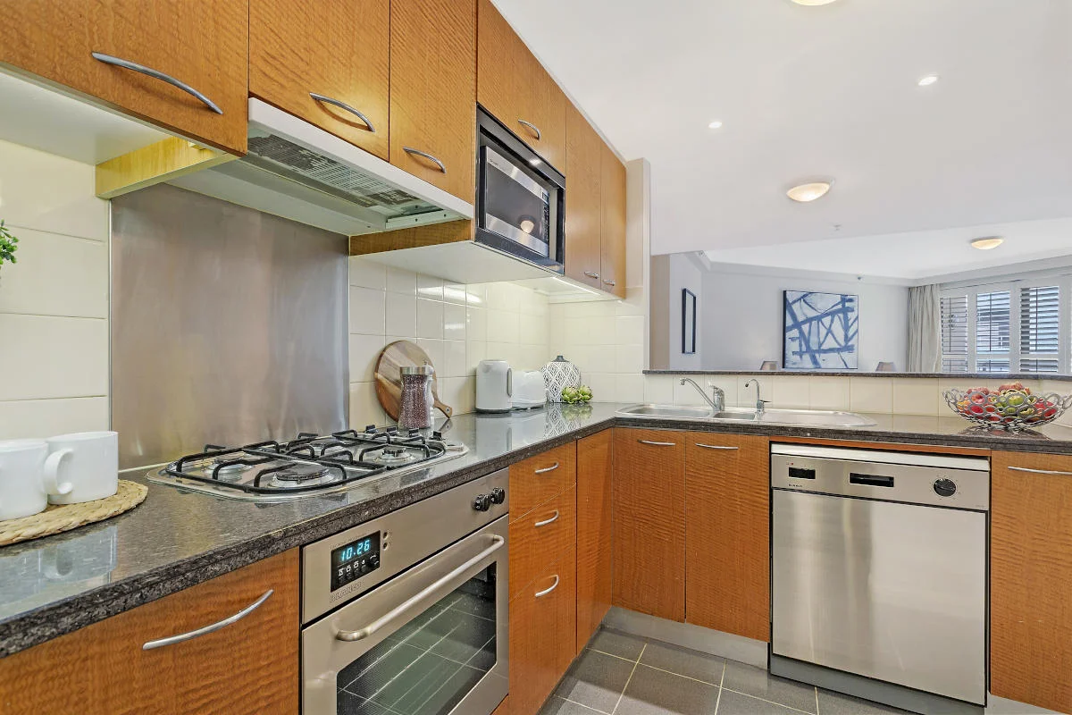 1307/281 Elizabeth Street - Image 4