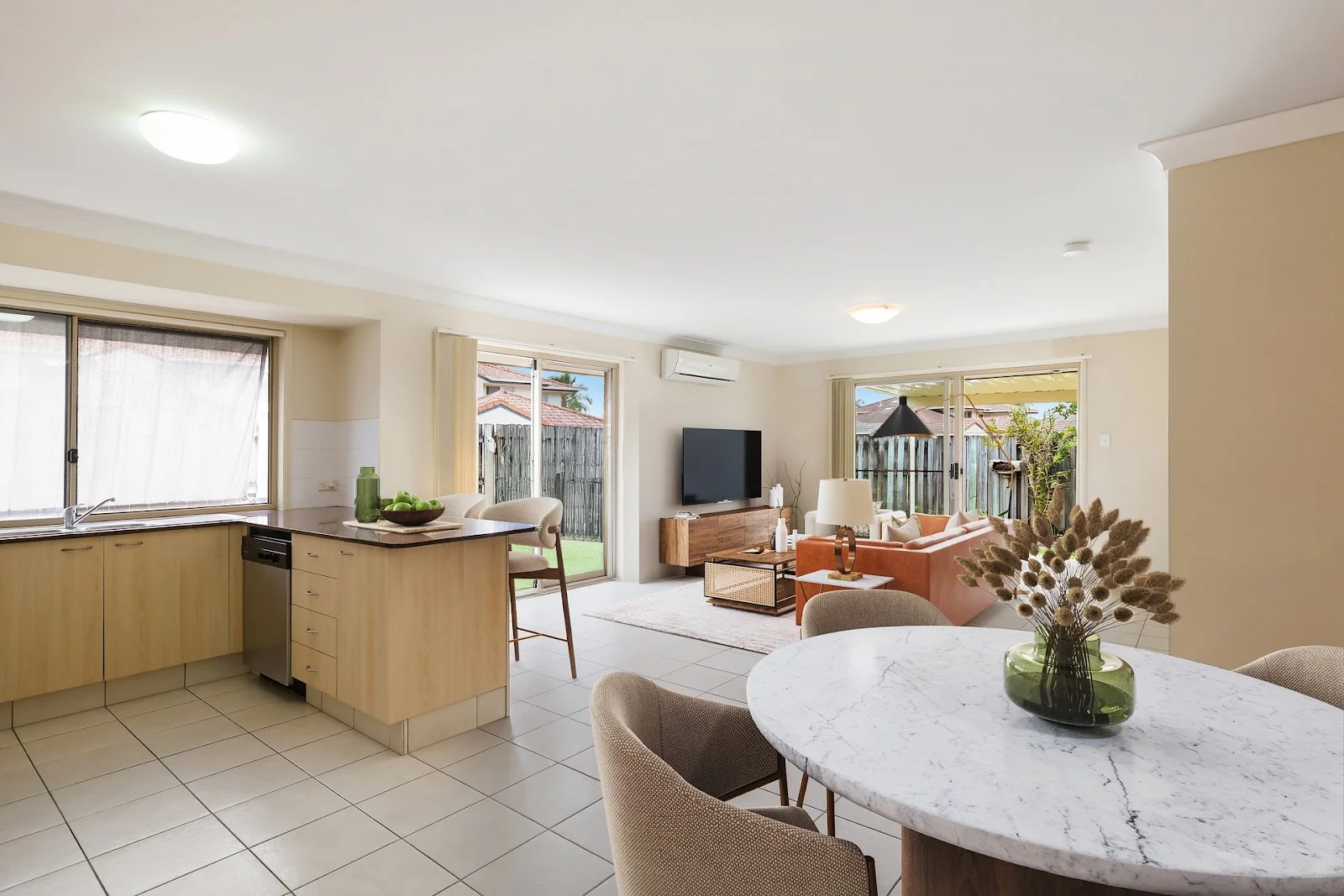 131/2 Falcon Way (1/1)