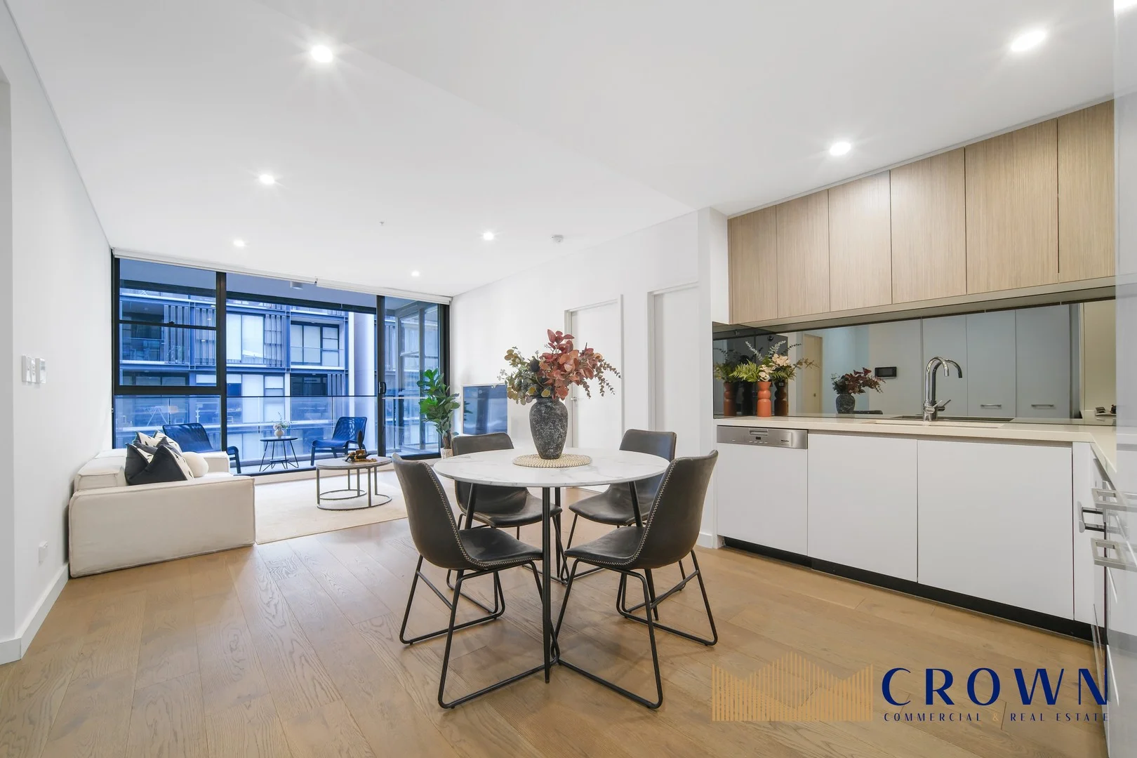 1313/8 Kingsborough Way (1/1)