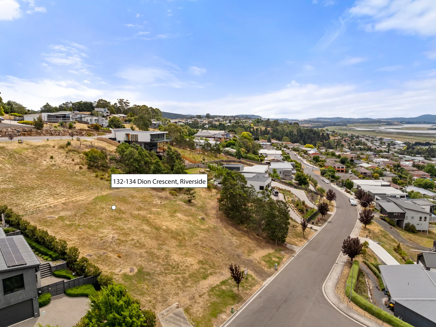 132 Dion Crescent - Image 4
