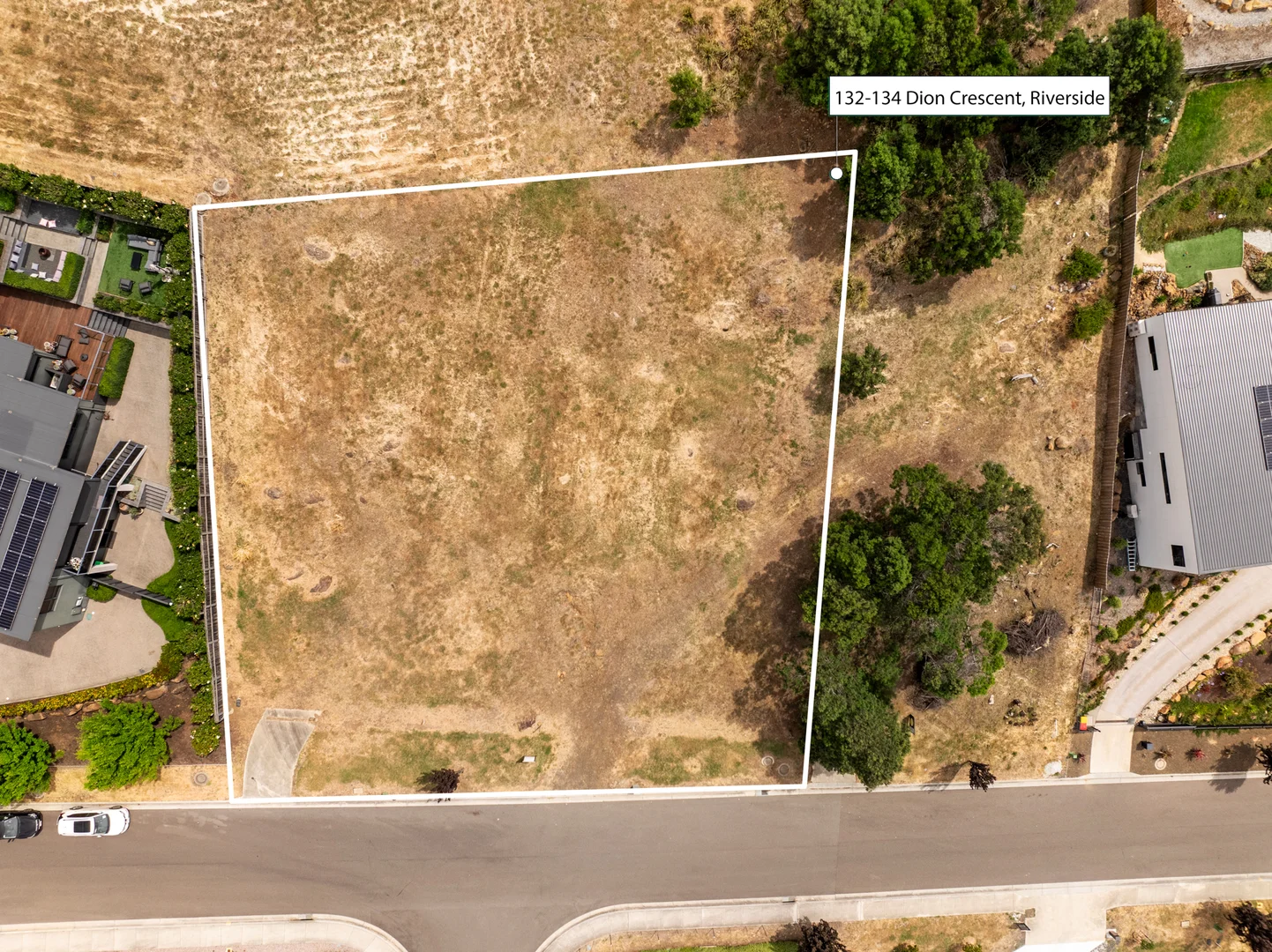 132 Dion Crescent - Image 2