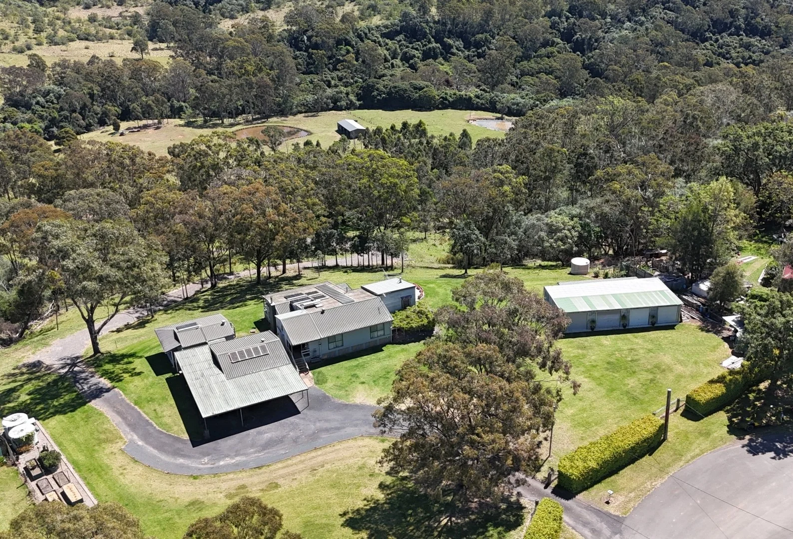 135 Rotherwood Rd (1/32)