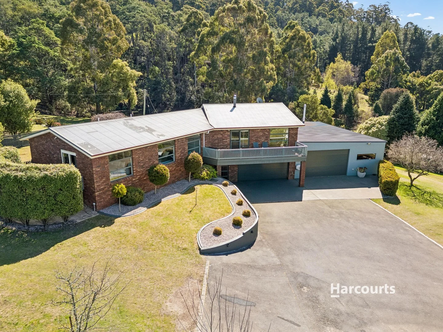 136 Clayton Drive (1/3)