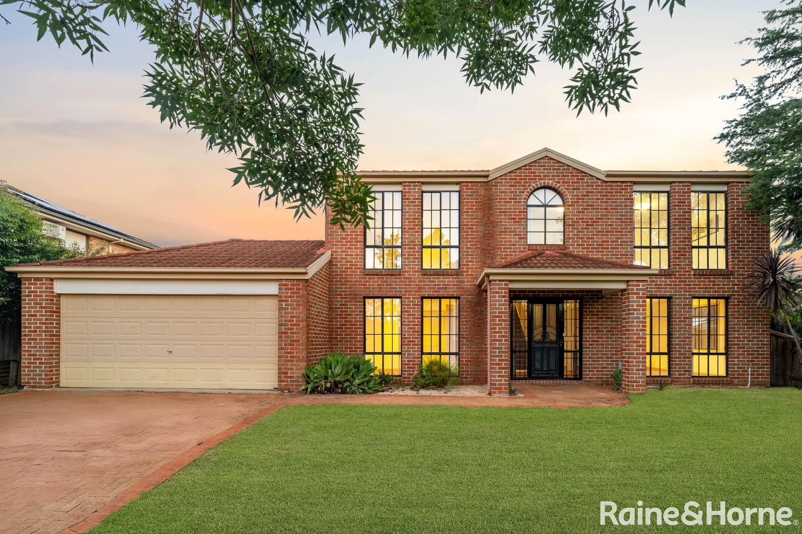 136 Waterworth Drive (1/1)