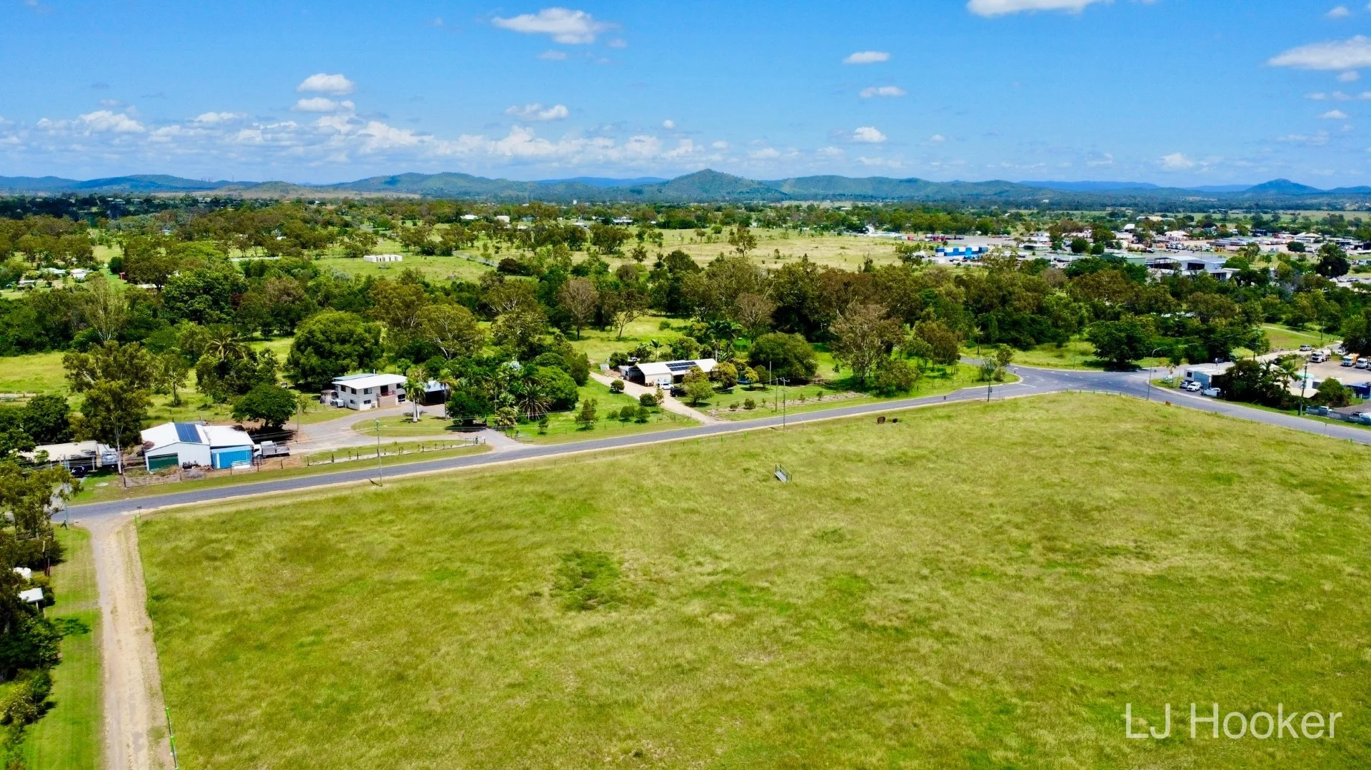 138 Middle Road - Image 3