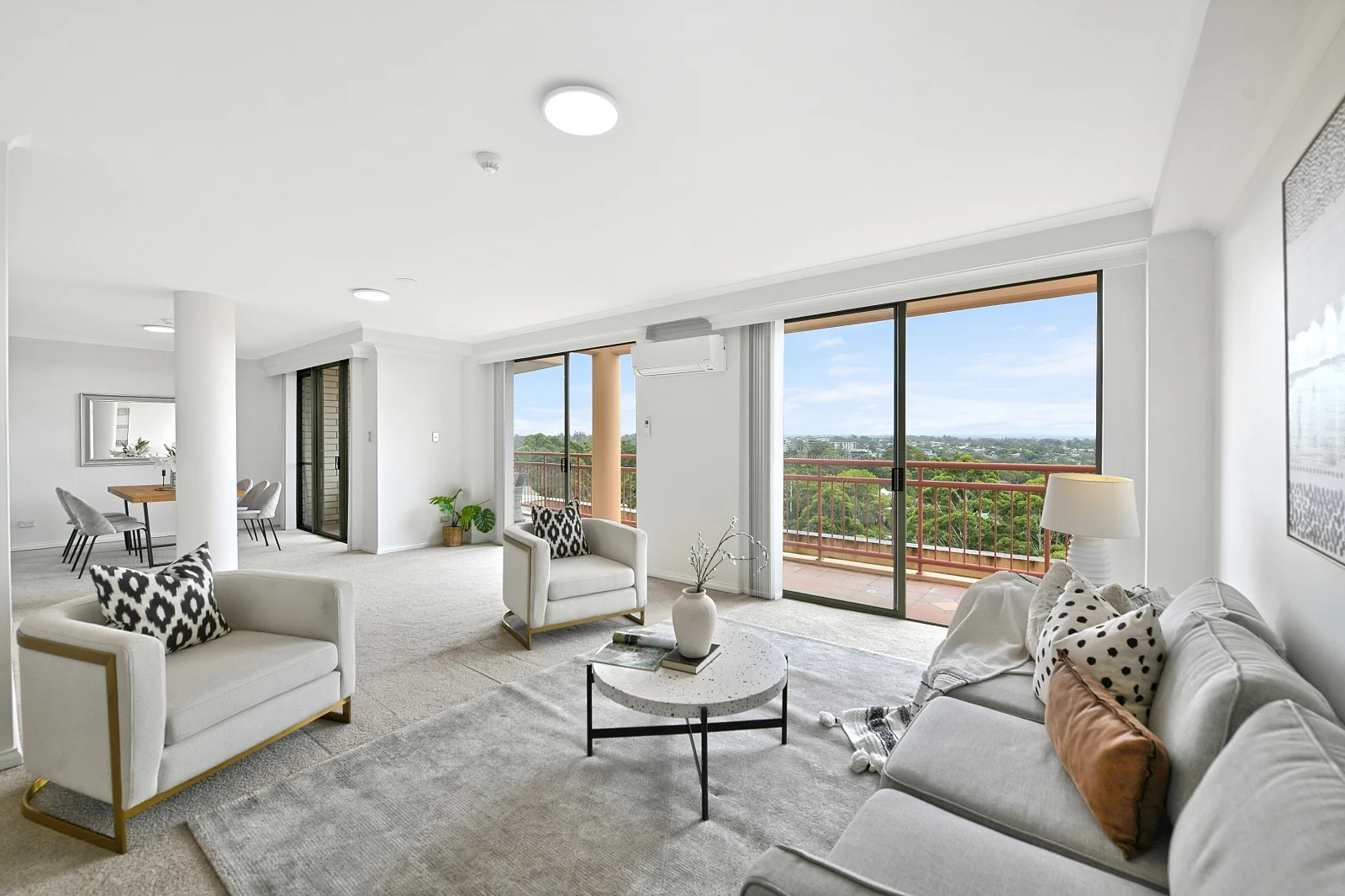 139/15 Herbert Street (1/14)