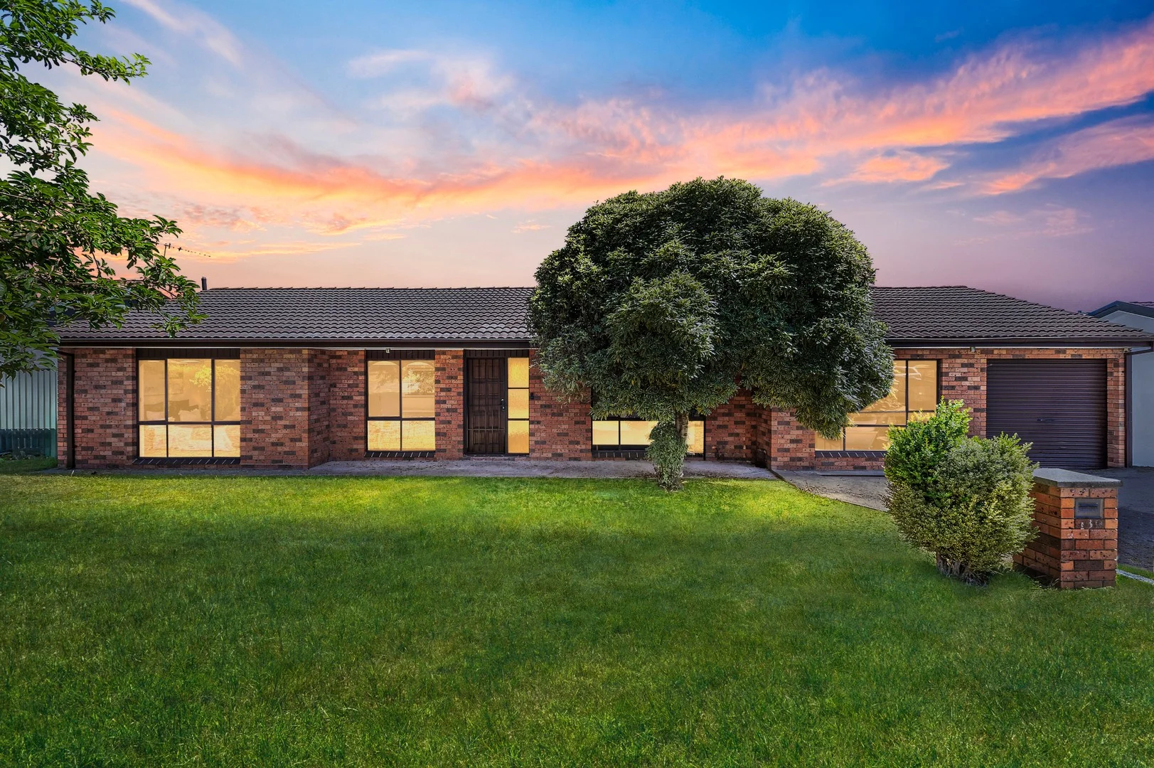 139 Streeton Drive (1/19)