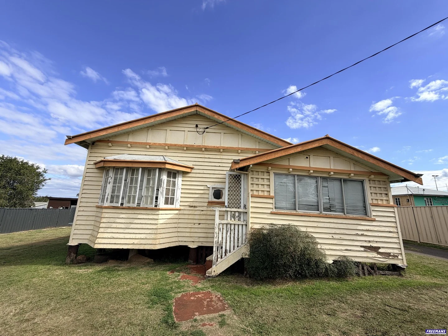 139 Youngman Street (1/3)