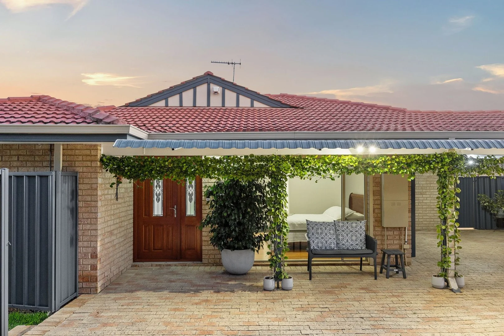 13A Craigie Crescent (1/29)