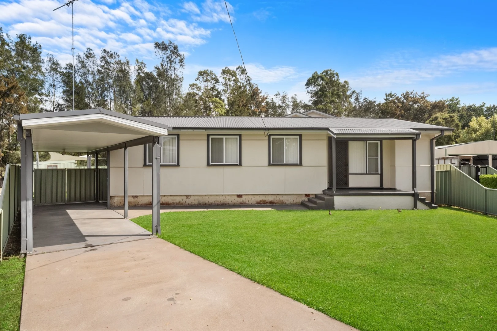 13a Reynolds Avenue (1/9)