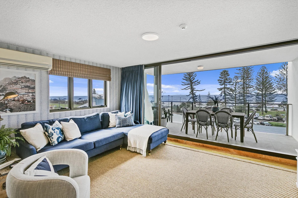 14/156-158 Alexandra Parade (1/17)