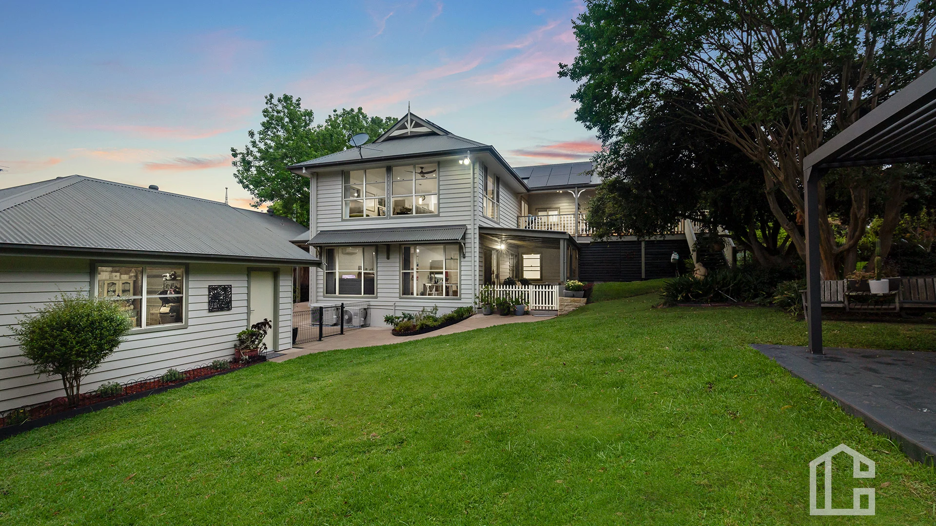 14-16 Clifton Avenue (1/13)
