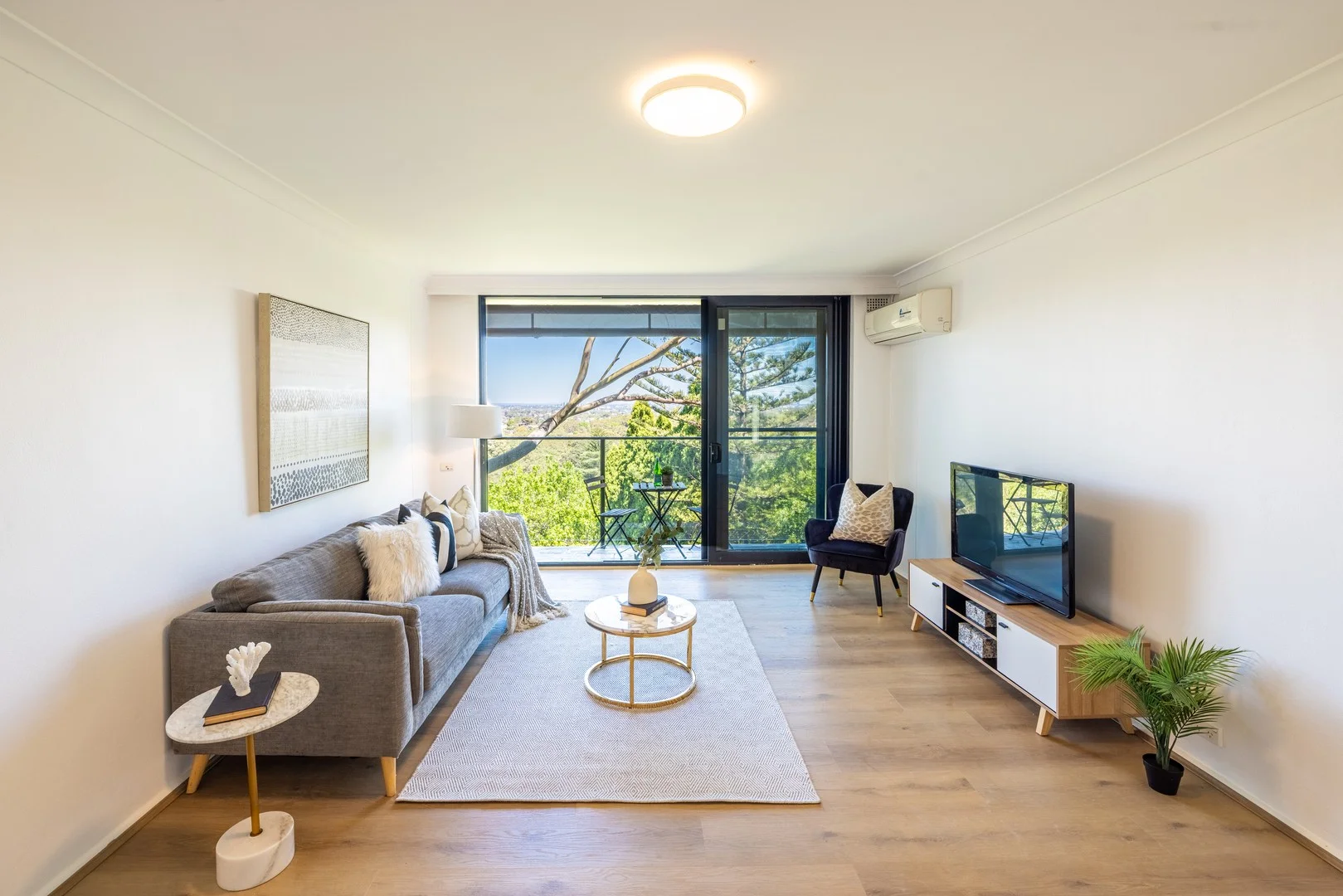 14/258 Pacific Hwy (1/16)