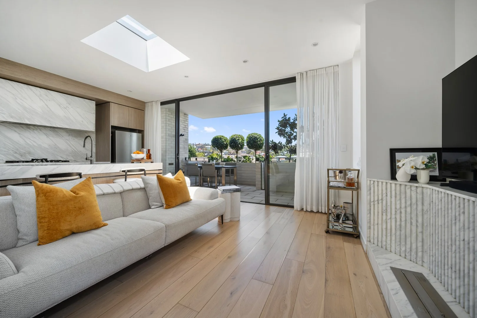 14/33 Carlisle Street (1/11)