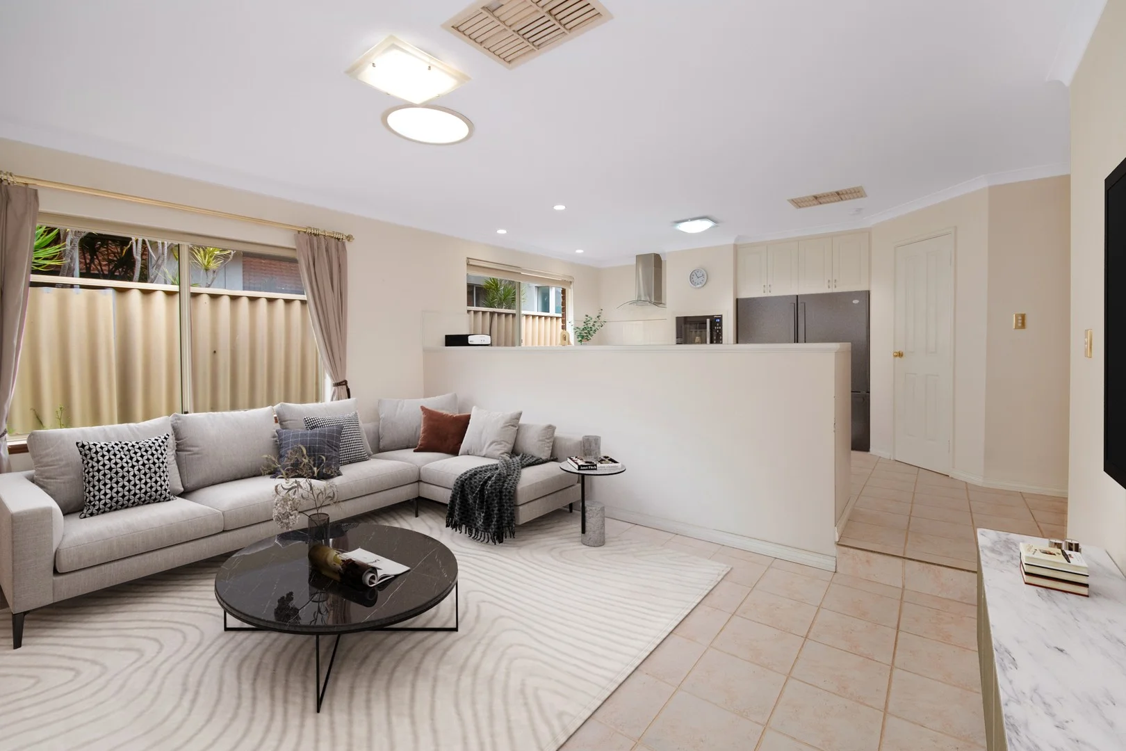 14 Burtonia Place (1/42)