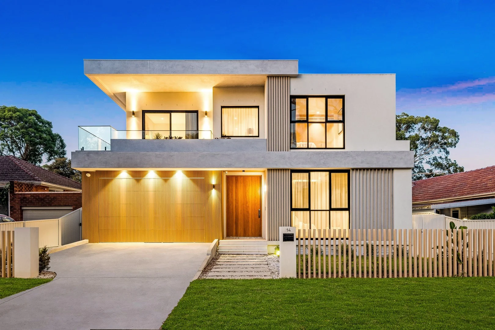 14 Chisholm Street (1/22)