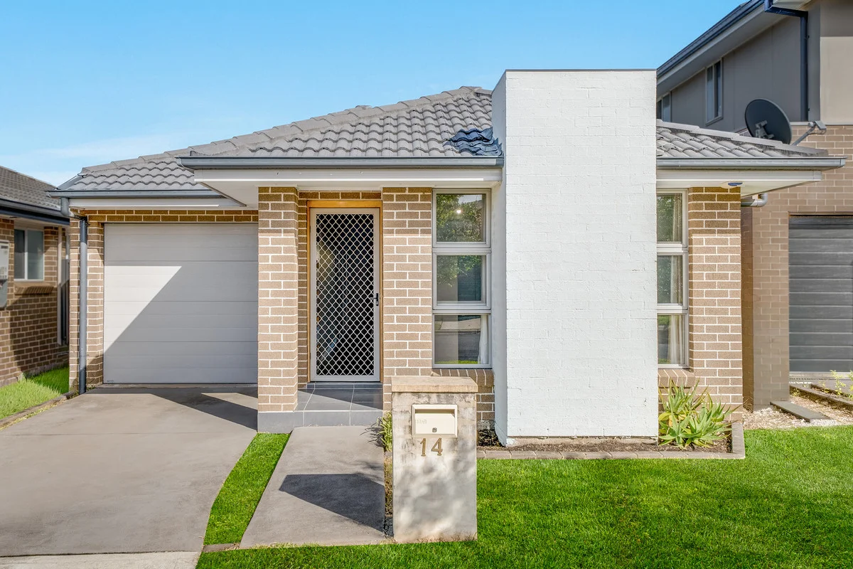 14 Colman Close (1/12)