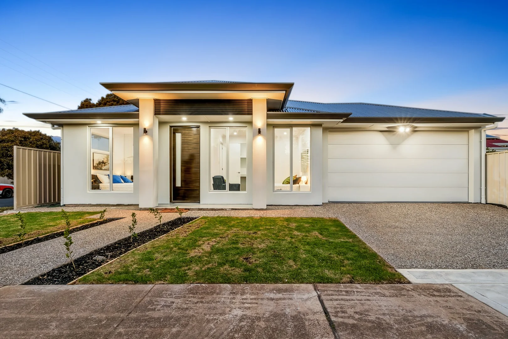 14 Danvers Grove (1/1)