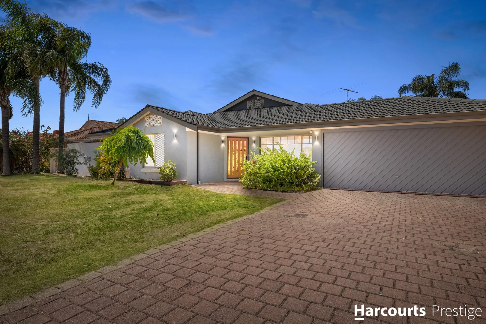 14 Goodwood Way (1/16)