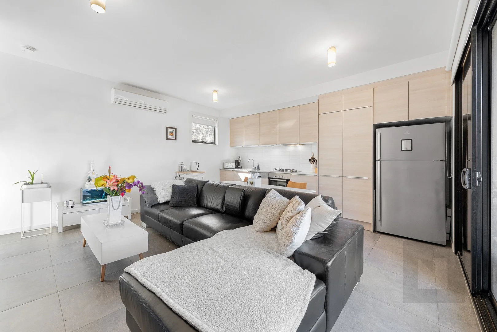 14 Grandvalley Drive (1/8)