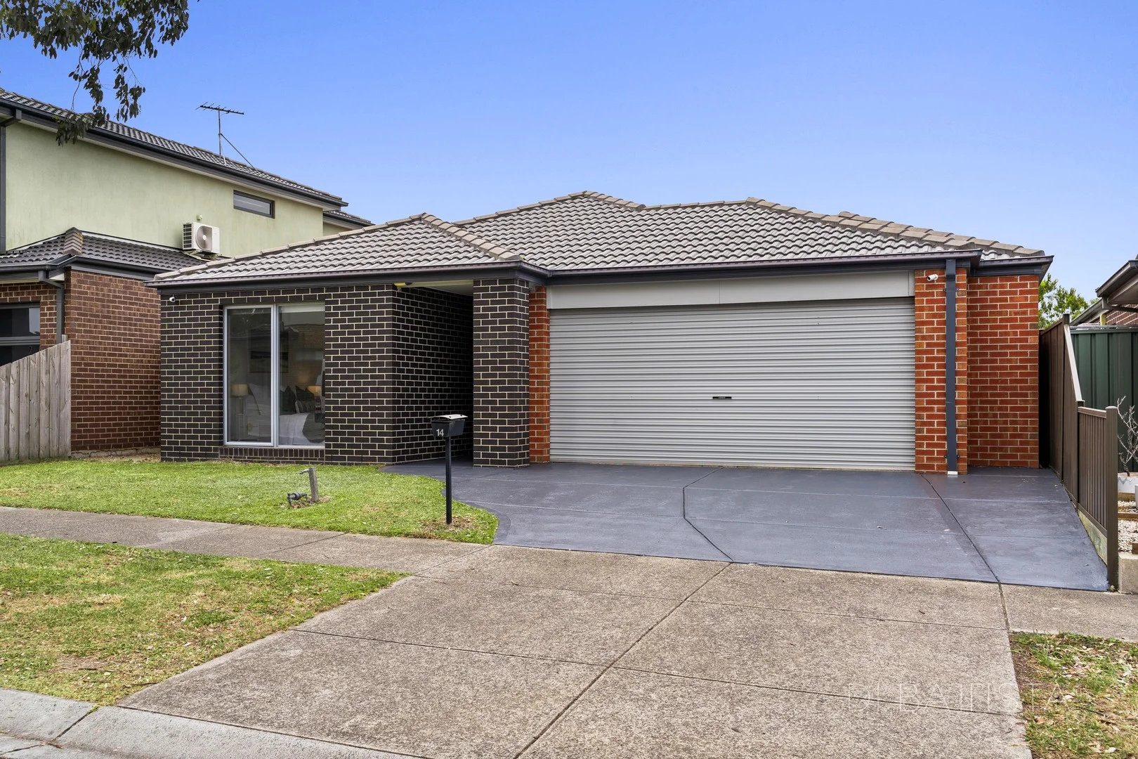 14 Gully Way (1/20)