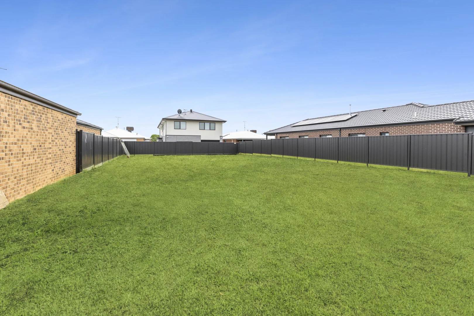 14 Jules Street - Image 5